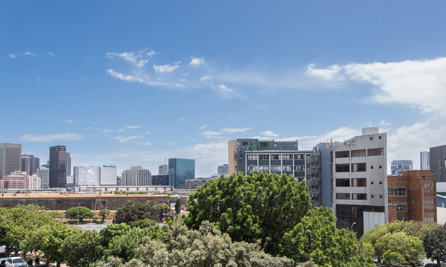 2 Bedroom Property for Sale in Zonnebloem Western Cape